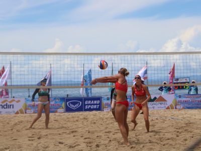 Match 19 - Women - Centre Court - 10:40 - Shiba/Reika (JPN) vs Tiplady /Green (NZL)