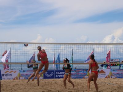 Match 19 - Women - Centre Court - 10:40 - Shiba/Reika (JPN) vs Tiplady /Green (NZL)