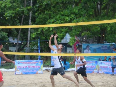 Match 24 - Men - Court 2 - 11:30 - Hasegawa/Dylan (JPN) vs ZHANG Tai/Ch. W. Zhou (CHN)