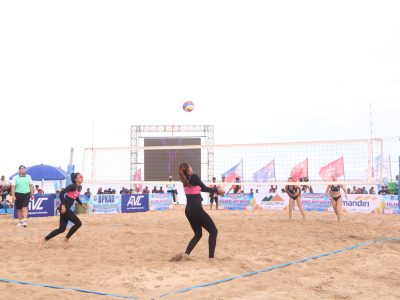 Match 8 - Women - Centre Court - 16:00 - Josephine/Nur Atika (INA) vs Kabulbekova/Kurdyumova (KAZ)