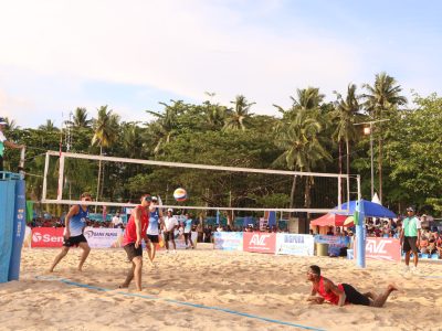 Match 27 - Men - Centre Court - 17:00 - T.Pithak/M.Wachirawit (THA) vs Tatsumi/Furuta (JPN)