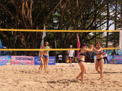 Match 15 - Women - Court 1 - 09:00 - Phillips/Mears (AUS) vs N.L. Tsang/M.C. Wong (HKG)