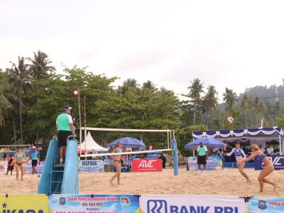 Match 33 - Women - Centre Court - 09:00 - Fleming/Alchin (AUS) vs Rayner/Fejes (AUS)
