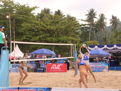 Match 33 - Women - Centre Court - 09:00 - Fleming/Alchin (AUS) vs Rayner/Fejes (AUS)