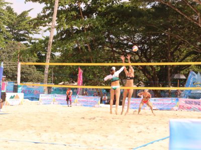 Match 35 - Women - Court 1 - 09:50 - Shiba/Reika (JPN) vs Kadeliye/Zhou M. L. (CHN)