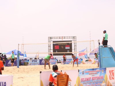 Match 33 - Men - Centre Court - 10:40 - Bintang/Sofyan (INA) vs LI Wei/DU Hongjun (CHN)