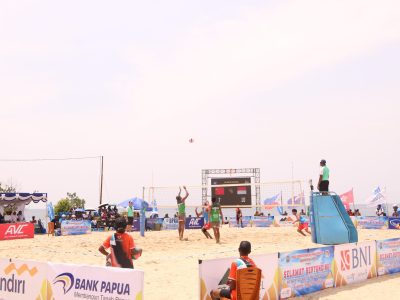 Match 33 - Men - Centre Court - 10:40 - Bintang/Sofyan (INA) vs LI Wei/DU Hongjun (CHN)