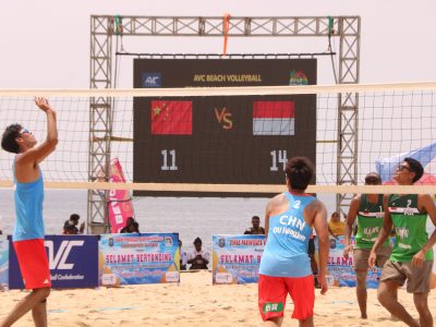 Match 33 - Men - Centre Court - 10:40 - Bintang/Sofyan (INA) vs LI Wei/DU Hongjun (CHN)