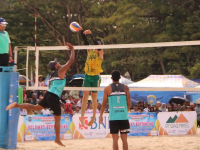 Match 37 - Men - Centre Court - 15:30 - Bintang/Sofyan (INA) vs Howat/Ryan (AUS)