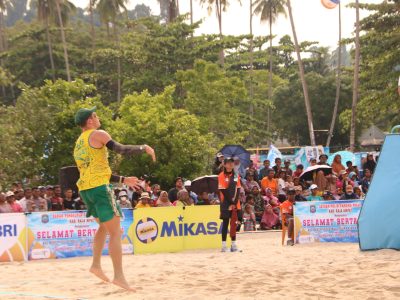 Match 37 - Men - Centre Court - 15:30 - Bintang/Sofyan (INA) vs Howat/Ryan (AUS)
