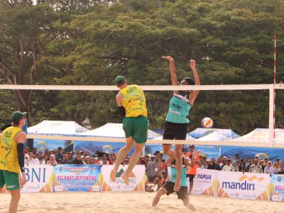 Match 37 - Men - Centre Court - 15:30 - Bintang/Sofyan (INA) vs Howat/Ryan (AUS)