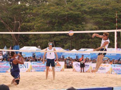 Match 38 - Men - Centre Court - 16:30 - Hood/Hodges (AUS) vs K. Dunwinit/N. Banlue (THA)