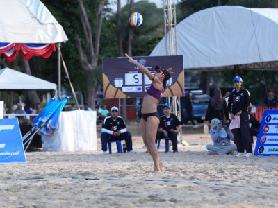 Match 17 - Women - Centre Court - 17:00 - Naraphornrapat/Worapeerachayakorn (THA) vs Chong E.H.H./Tan Q. Y. (SIN)