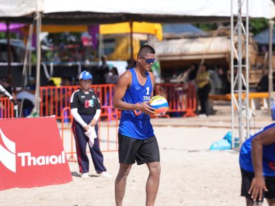 Match 45 - Men - Centre Court - 14:50 - T.Pithak/M.Wachirawit (THA) vs LI Wei/DU Hongjun (CHN)