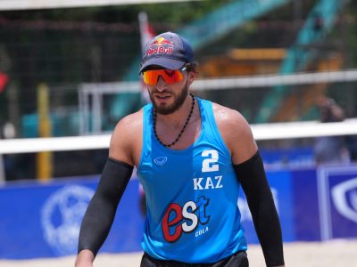 Match 55 - Men - Court 4 - 10:30 - Bogatu/Gurin (KAZ) vs S. H. Kan/C. Wong (HKG)