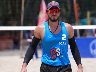 Match 55 - Men - Court 4 - 10:30 - Bogatu/Gurin (KAZ) vs S. H. Kan/C. Wong (HKG)