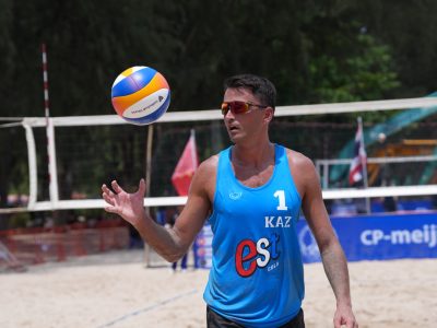 Match 55 - Men - Court 4 - 10:30 - Bogatu/Gurin (KAZ) vs S. H. Kan/C. Wong (HKG)