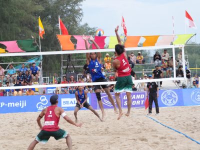 Match 57 - Men - Centre Court - 16:00 - K. Dunwinit/N. Banlue (THA) vs Takahashi/Ikeda (JPN)