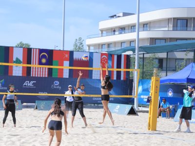 Match 10 - Women - Court 1 - 08:50 - Jeanette/Megan (SIN) vs KARIMBOYEVA/MAMIROVA (UZB)