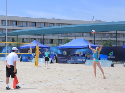 Match 16 - Women - Court 1 - 10:30 - H. T. NG/P. YIP (HKG) vs McDonell /Turner (AUS)