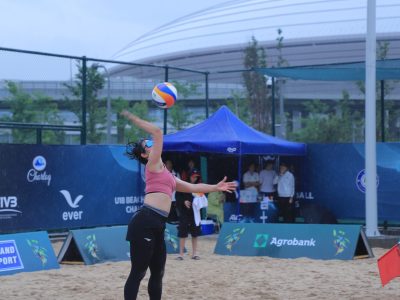 Match 37 - Women - Court 1 - 10:00 - Imai/Sano (JPN) vs QI S.Y./ZHUANG Ming (CHN)