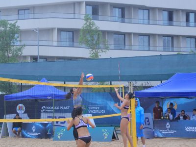 Match QQT2 - Women - Court 2 - 11:00 - Brenda/Lee X.E.V (SGP) vs H.T. NG/P. YIP (HKG)